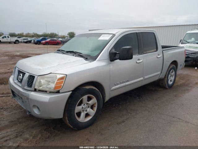 Nissan Titan Se Image 2