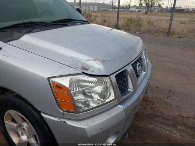 Nissan Titan Se Image 3