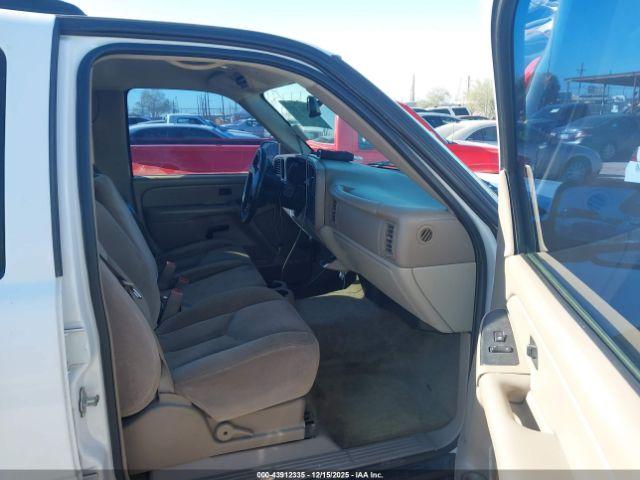 GMC Yukon Sle Image 5