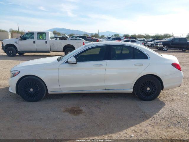 Mercedes-Benz C-Class Luxury 4matic Image 14