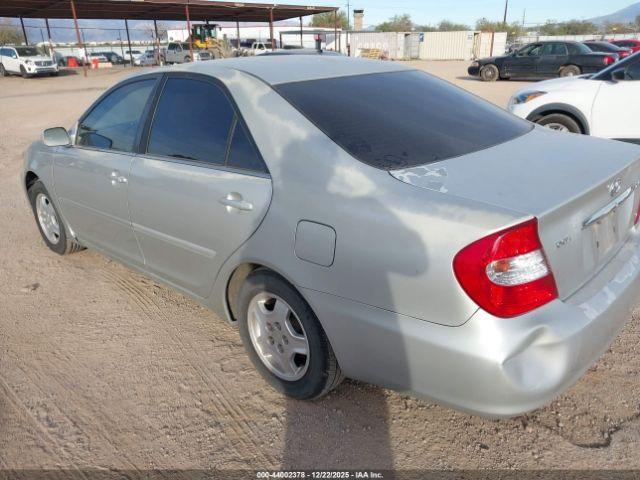 Toyota Camry Le V6 Image 3
