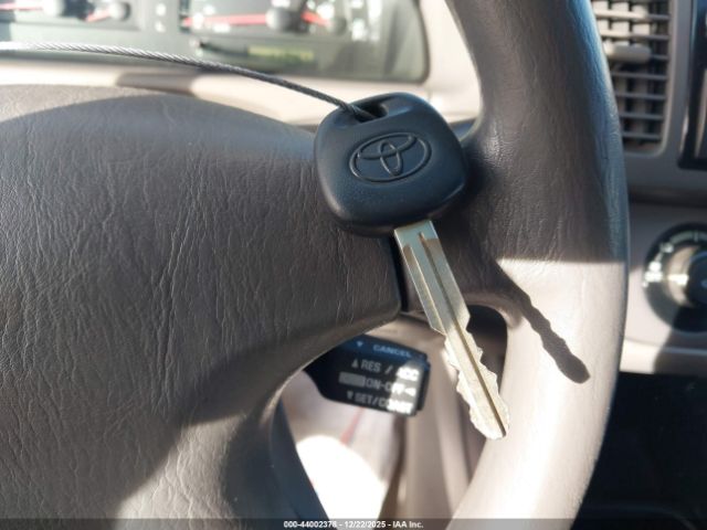 Toyota Camry Le V6 Image 7