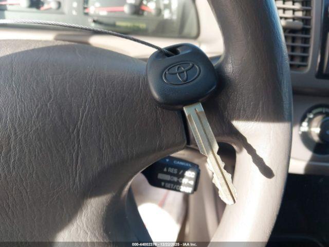 Toyota Camry Le V6 Image 7