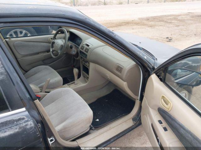 Toyota Corolla Ce Image 10