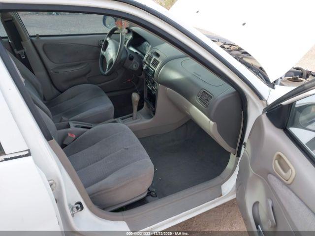 Toyota Corolla Ce Image 11