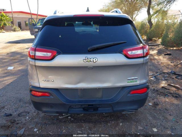 Jeep Cherokee Latitude Image 2