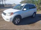 Toyota RAV4 Image 8