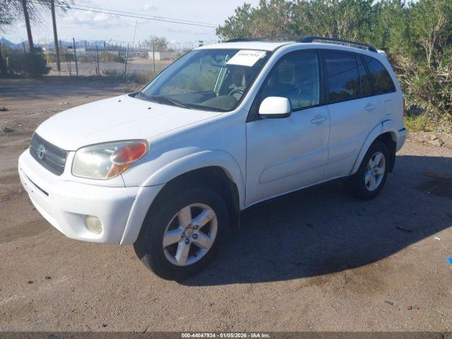 Toyota RAV4 Image 8