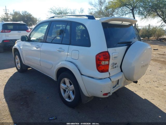 Toyota RAV4 Image 10