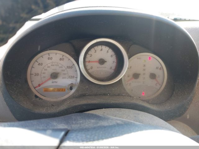 Toyota RAV4 Image 11