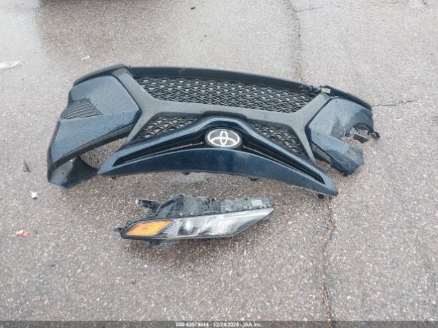 Toyota Camry Se Image 14