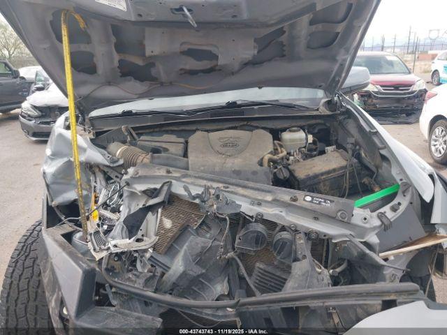 Toyota Tacoma Trd Off Road Image 2