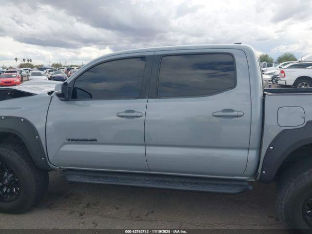 Toyota Tacoma Trd Off Road Image 5
