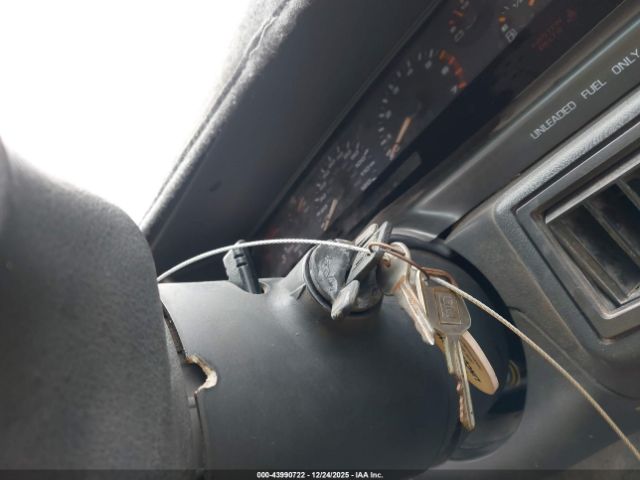 Oldsmobile Cutlass Supreme S Image 11