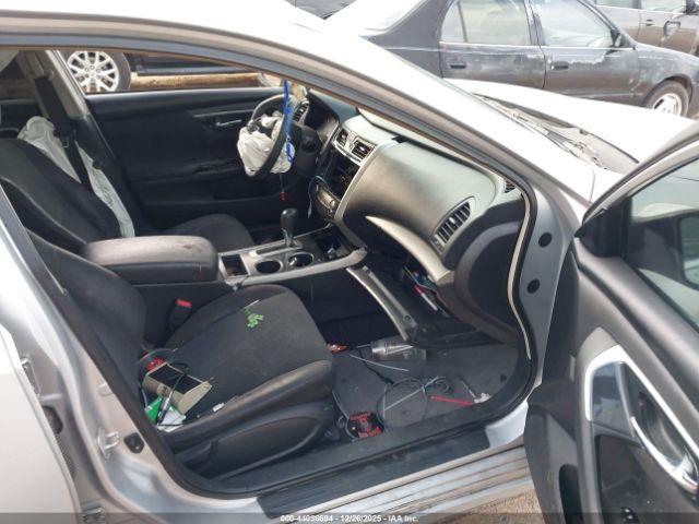 Nissan Altima 2.5 S Image 7