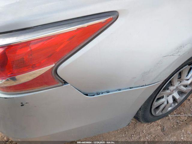 Nissan Altima 2.5 S Image 5