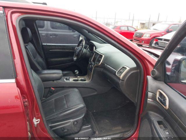 Jeep Grand Cherokee Overland Image 8