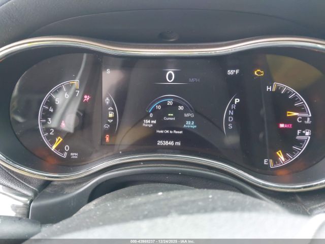 Jeep Grand Cherokee Overland Image 10