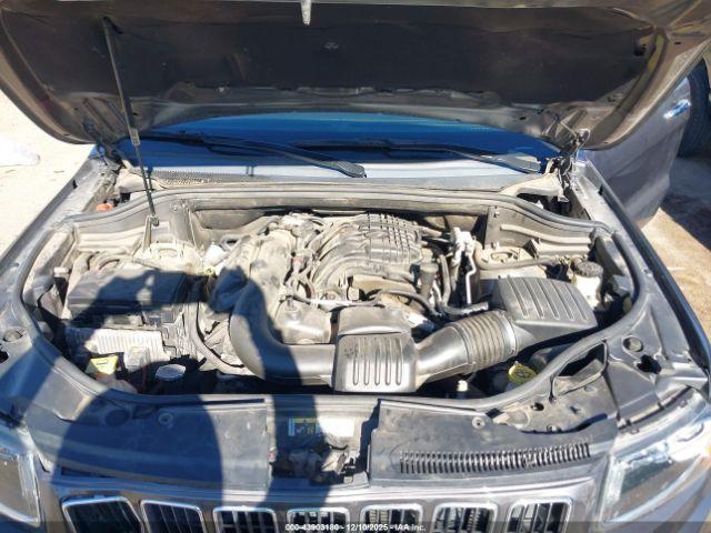 Jeep Grand Cherokee Limited Image 13