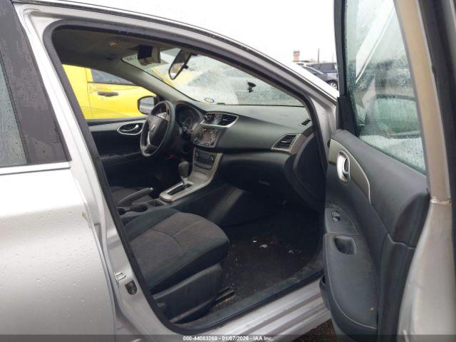 Nissan Sentra Image 16