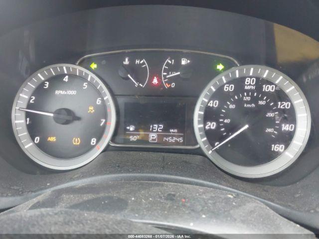 Nissan Sentra Image 8