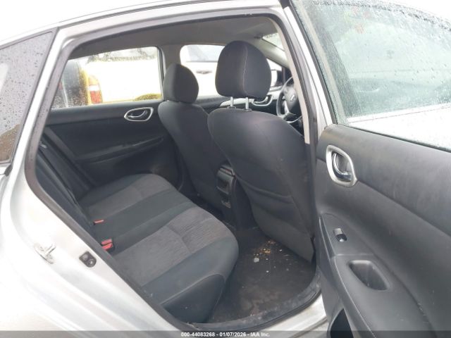 Nissan Sentra Image 5