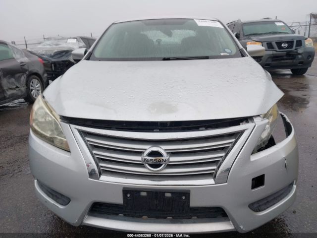 Nissan Sentra Image 12