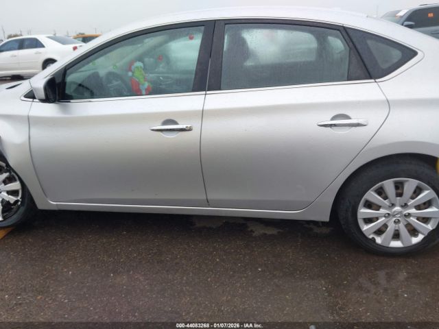 Nissan Sentra Image 13