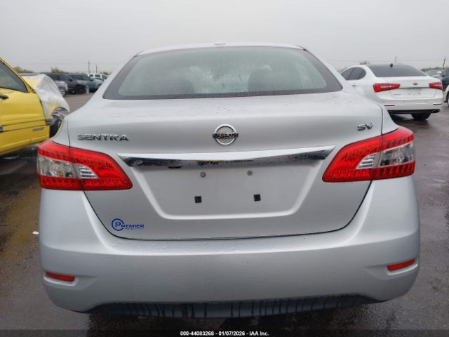 Nissan Sentra Image 14