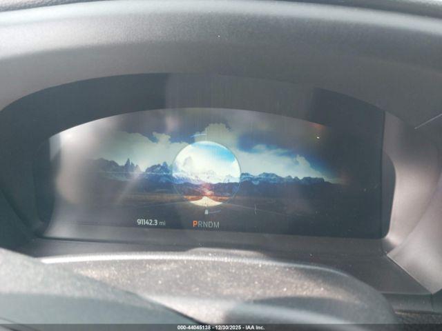 Ford Explorer St Image 8