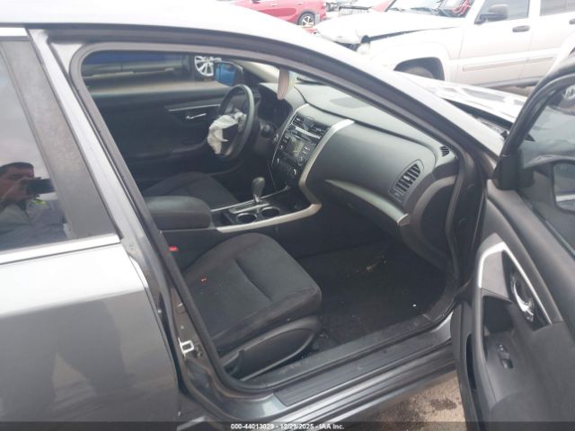 Nissan Altima 2.5 S Image 3