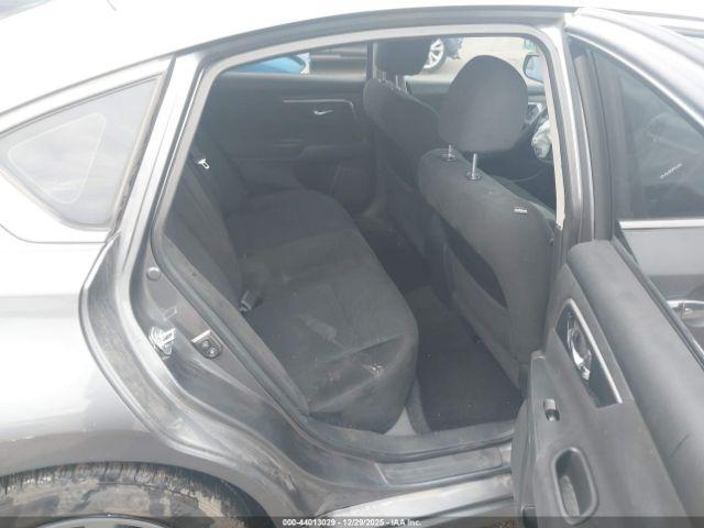 Nissan Altima 2.5 S Image 6