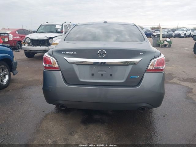 Nissan Altima 2.5 S Image 14