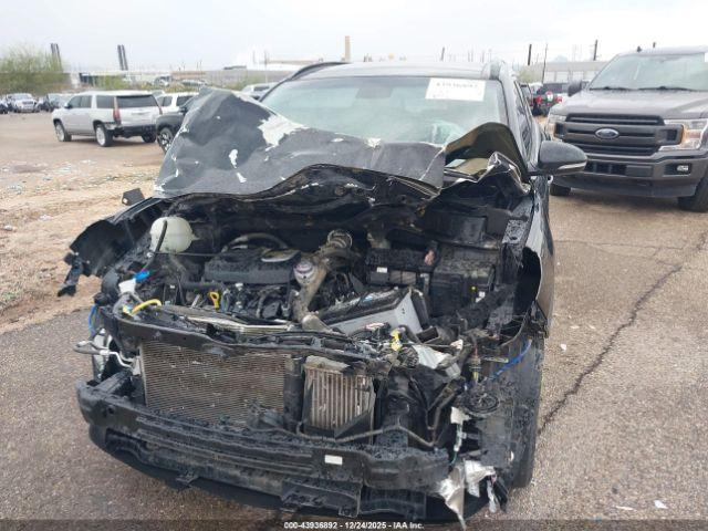 Hyundai TUCSON Night Image 13