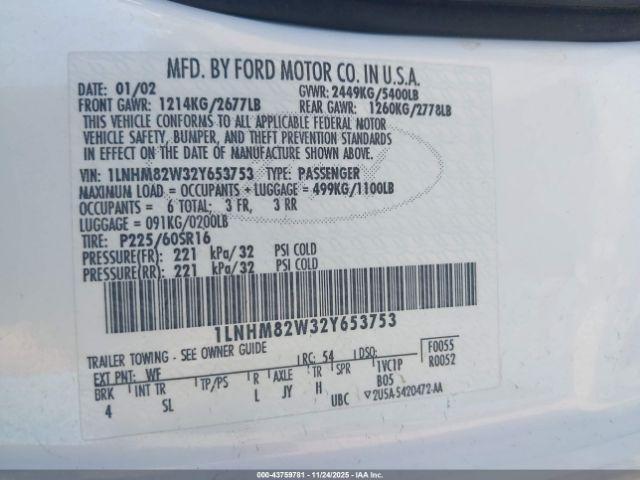 Lincoln Towncar Signature Image 14