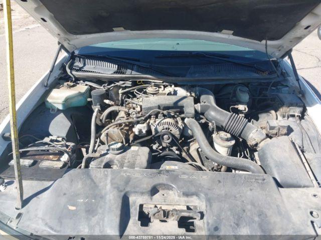 Lincoln Towncar Signature Image 5