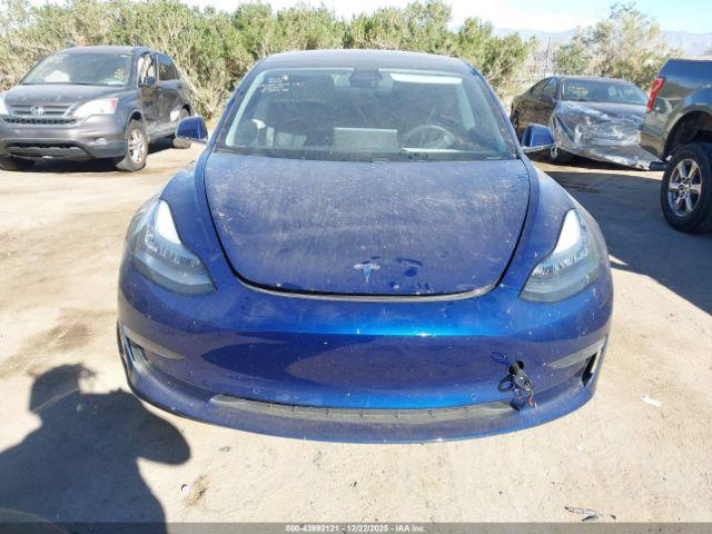 Tesla Model 3 Image 14