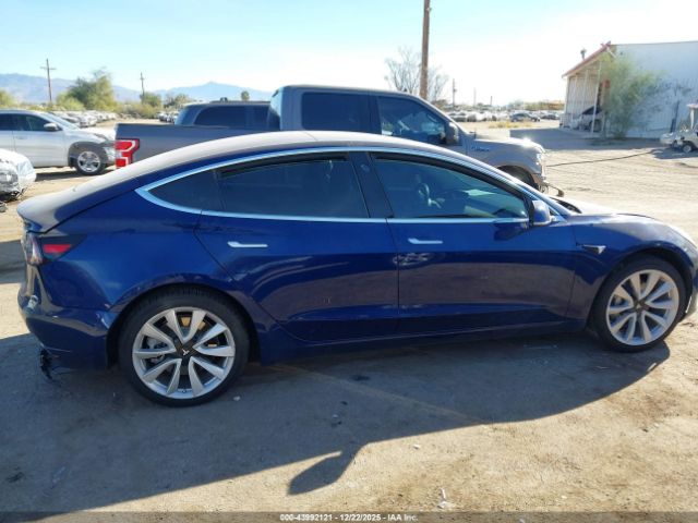 Tesla Model 3 Image 15
