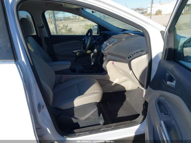 Ford Escape Se Image 17