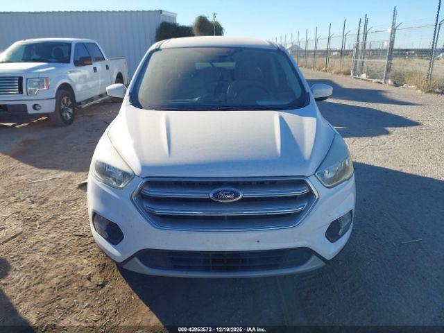 Ford Escape Se Image 11