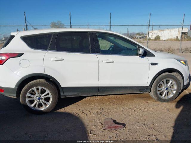 Ford Escape Se Image 12