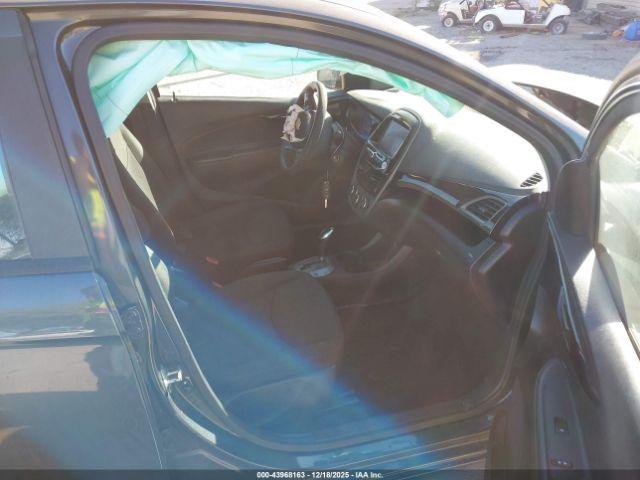 Chevrolet Spark Fwd 1lt Automatic Image 2