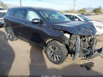  Salvage Kia Sorento