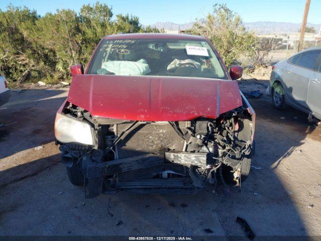 Chrysler Town & Country Touring Image 15