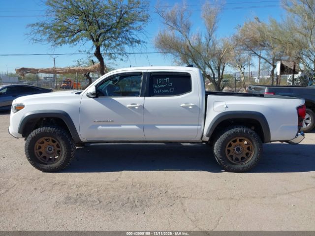 Toyota Tacoma Trd Off Road Image 15