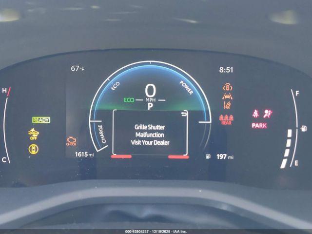 Toyota Camry Le Image 14