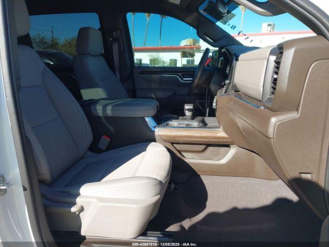 Chevrolet Silverado 1500 4wd  Standard Bed Lt Image 2