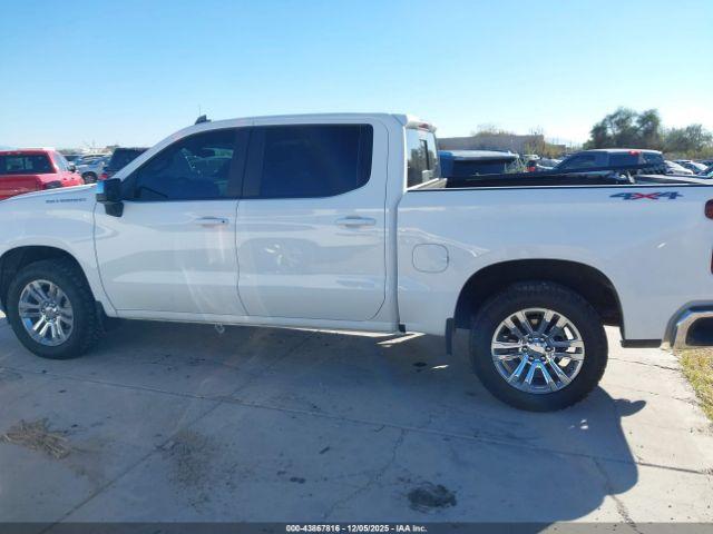 Chevrolet Silverado 1500 4wd  Standard Bed Lt Image 12