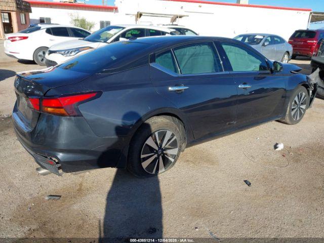 Nissan Altima Sv Fwd Image 5