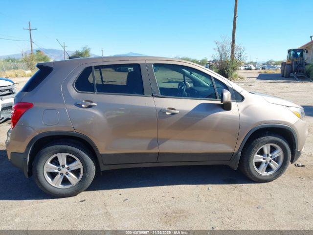 Chevrolet Trax Ls Image 13